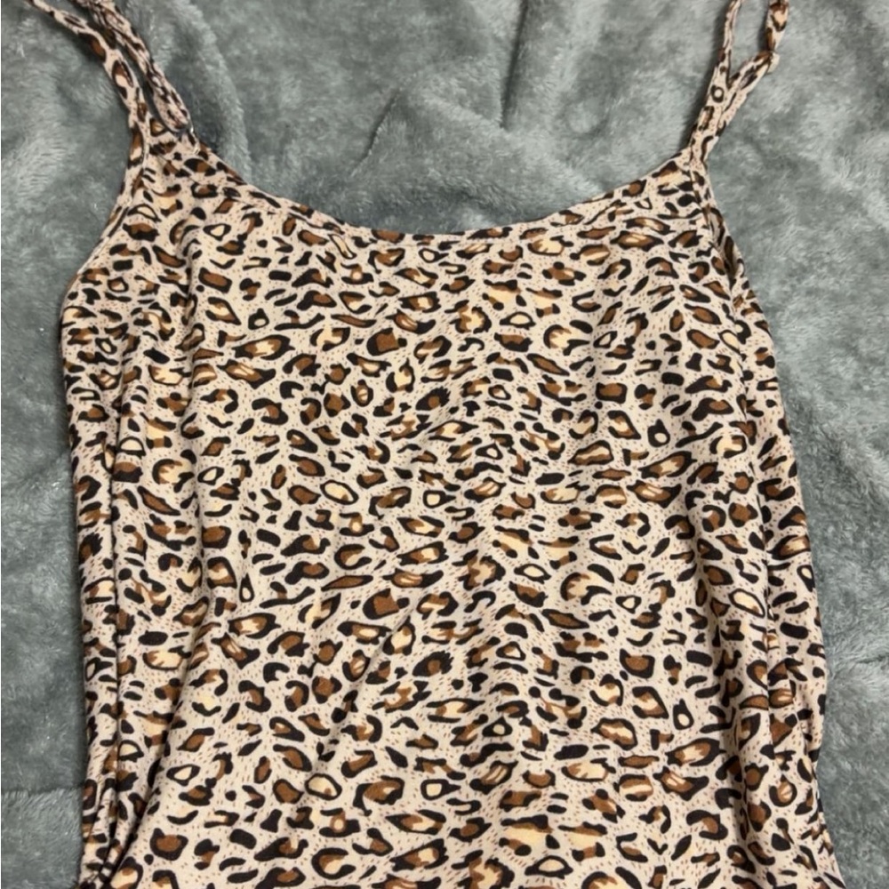 SHEIN Leopard Print Crop Top
